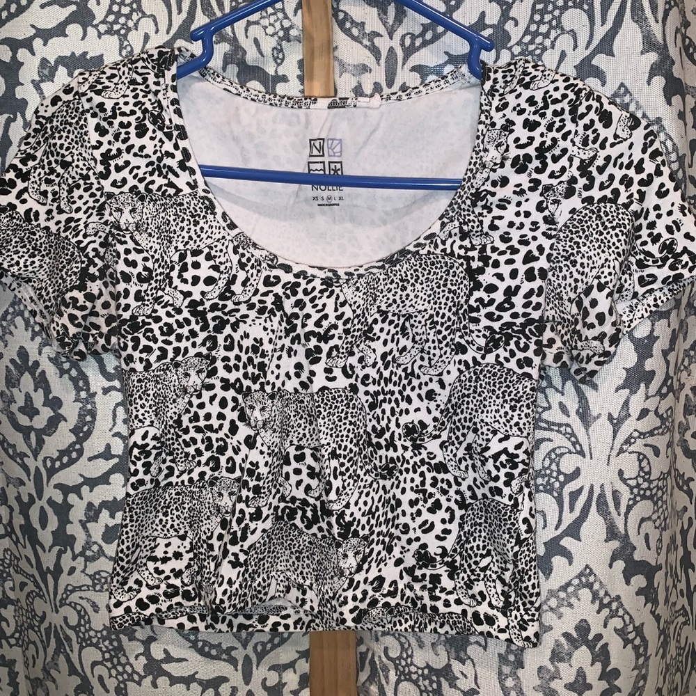 Black and White Cheetah Print Crop Top